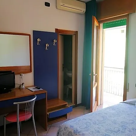 Trifoglio Otel 3*