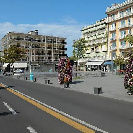 Trifoglio 酒店 利多迪迪耶索洛